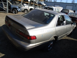 1999 TOYOTA CAMRY LE GRAY 2.2L AT Z16430